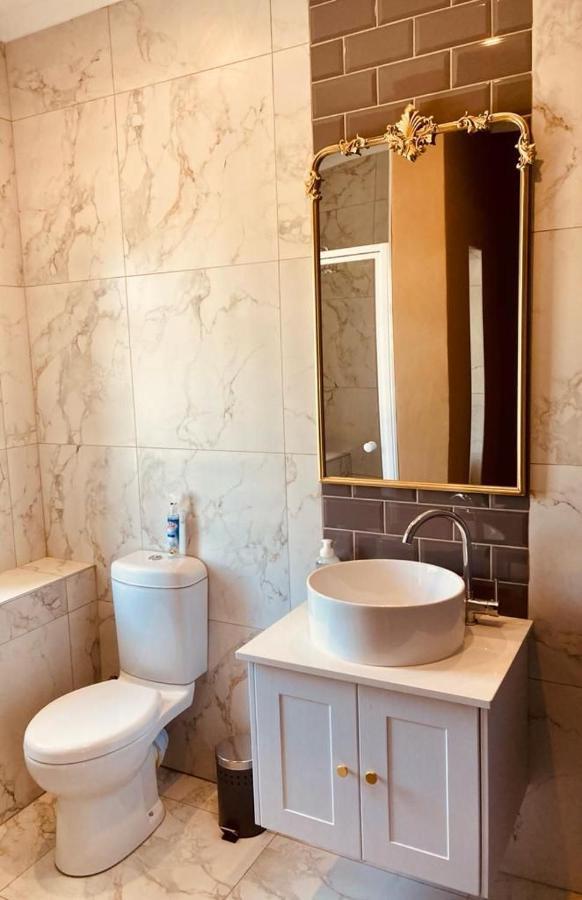 Cellar In Town Bed & Breakfast Robertson Luaran gambar